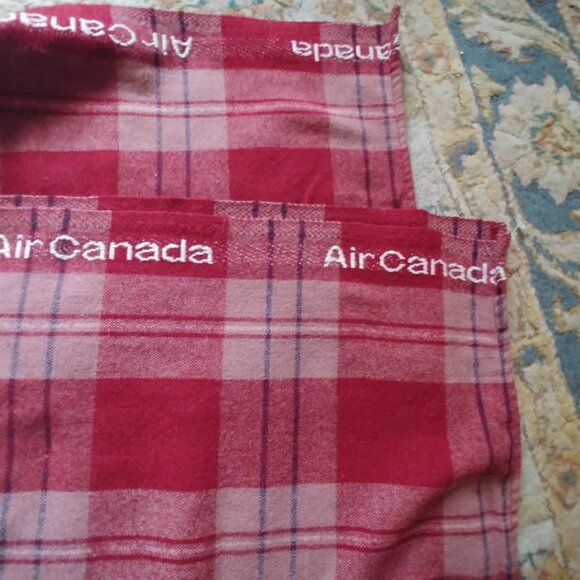 Air Canada Plaid Tartan Throw Blanket 40" x 70" Business First Class Wool or Ble - Picture 3 of 4